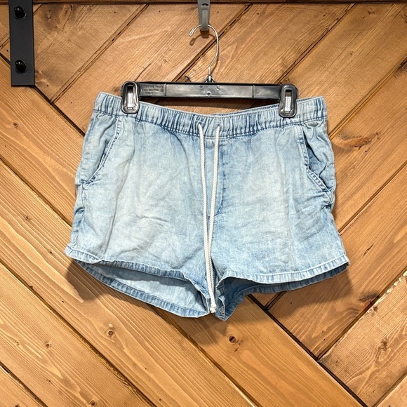 Aerie Denim Style Blue Women's Shorts 100% Cotton Medium - Picture 1 of 4
